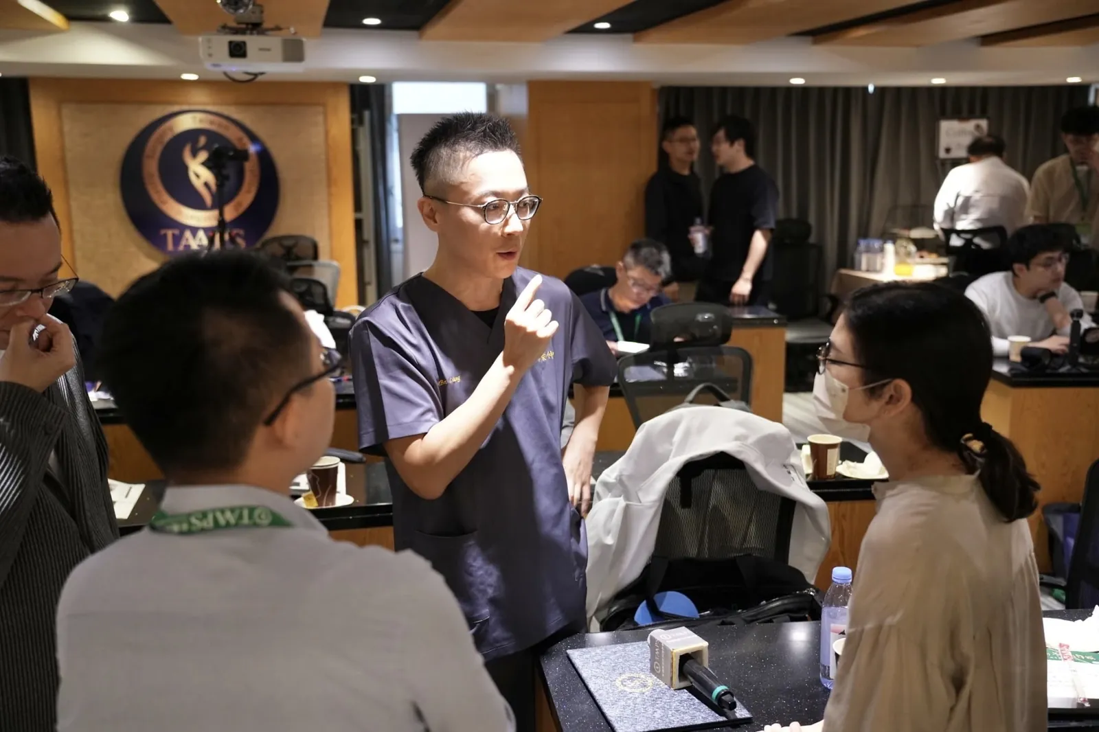 上區中軸治療現場示範與案例討論