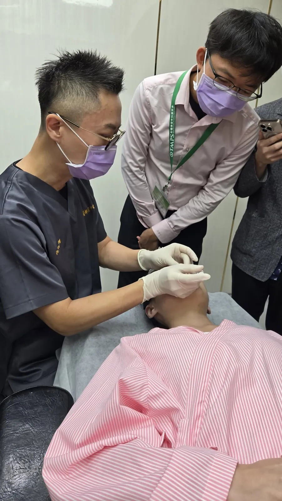 上區中軸治療臨床操作現場
